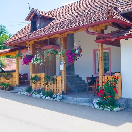 Guesthouse Ella Slunj Luaran gambar