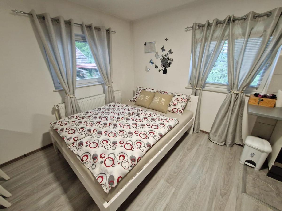 Guesthouse Ella Slunj Luaran gambar